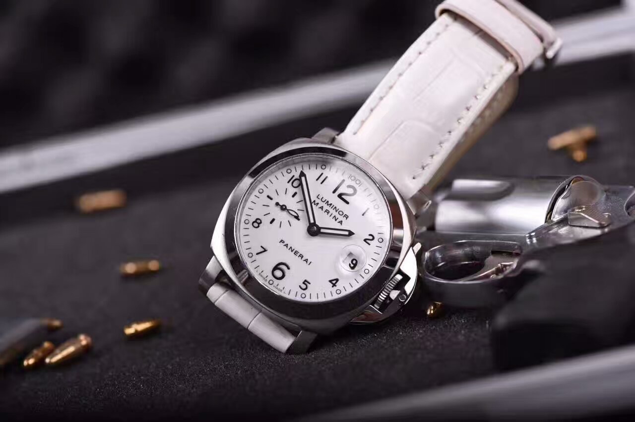   KW厂沛纳海LUMINOR系列PAM 00049女士腕表 / PAM00049