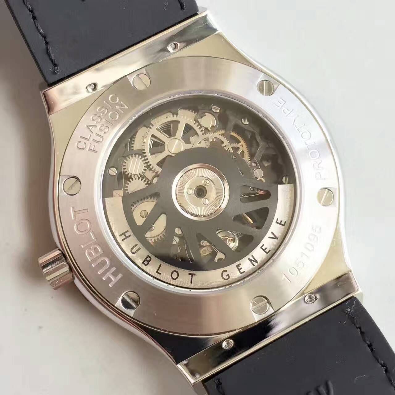   TF  宇舶HUBLOT经典融合系列505.TX.0170.LR腕表 / YB026