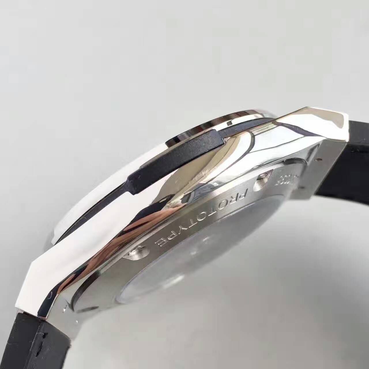   TF  宇舶HUBLOT经典融合系列505.TX.0170.LR腕表 / YB026