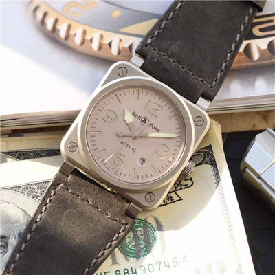   BR  柏莱士AVIATION系列BR 03-92 HOROLUM 腕表