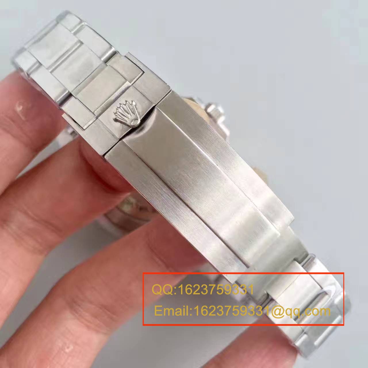   N厂劳力士V7特别版 美国殿堂级街头品牌SUPREME，与Rolex推出的订制版 / R026