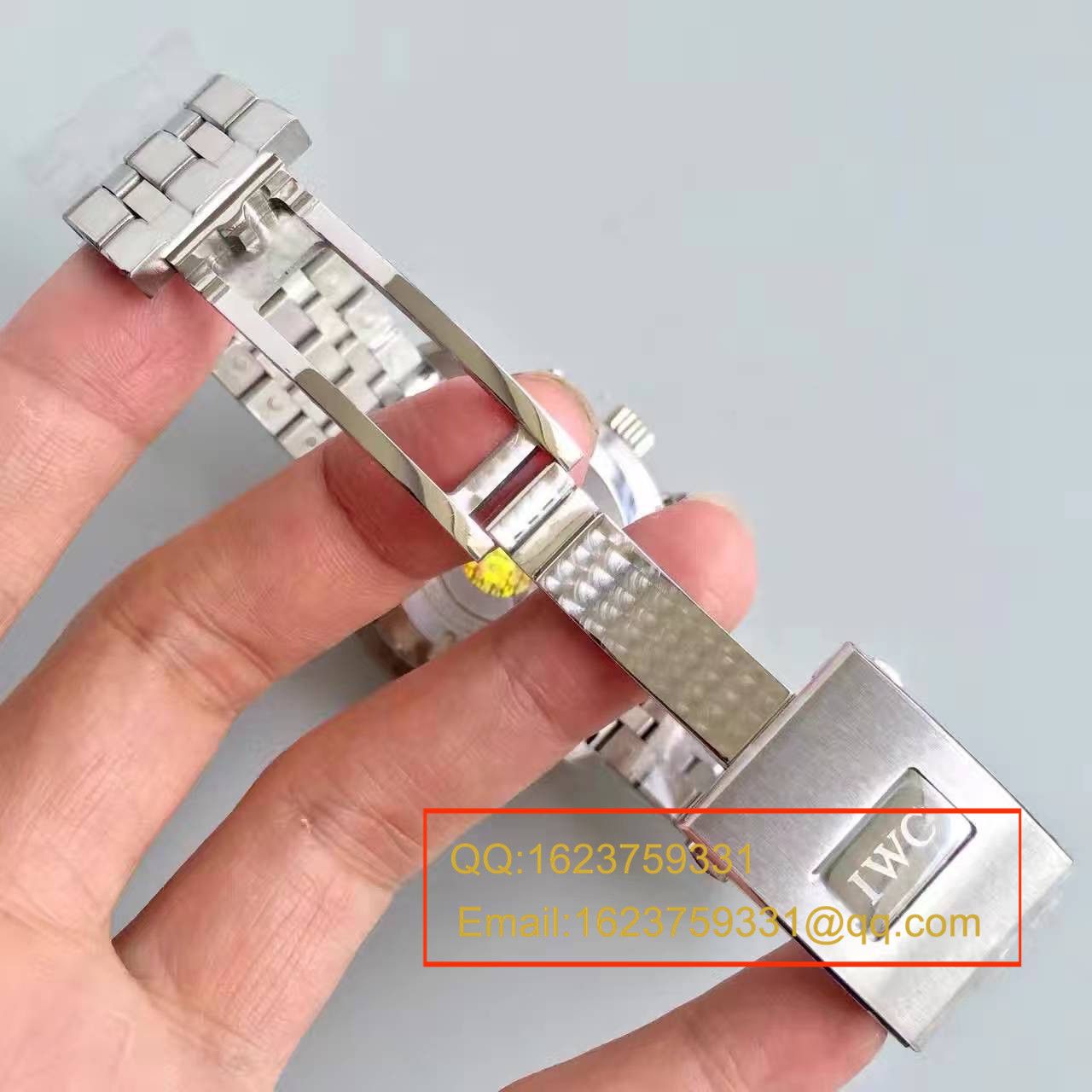   ZF厂出品  万国飞行员系列  IW377719 喷火战机计时机械手表 / WG172