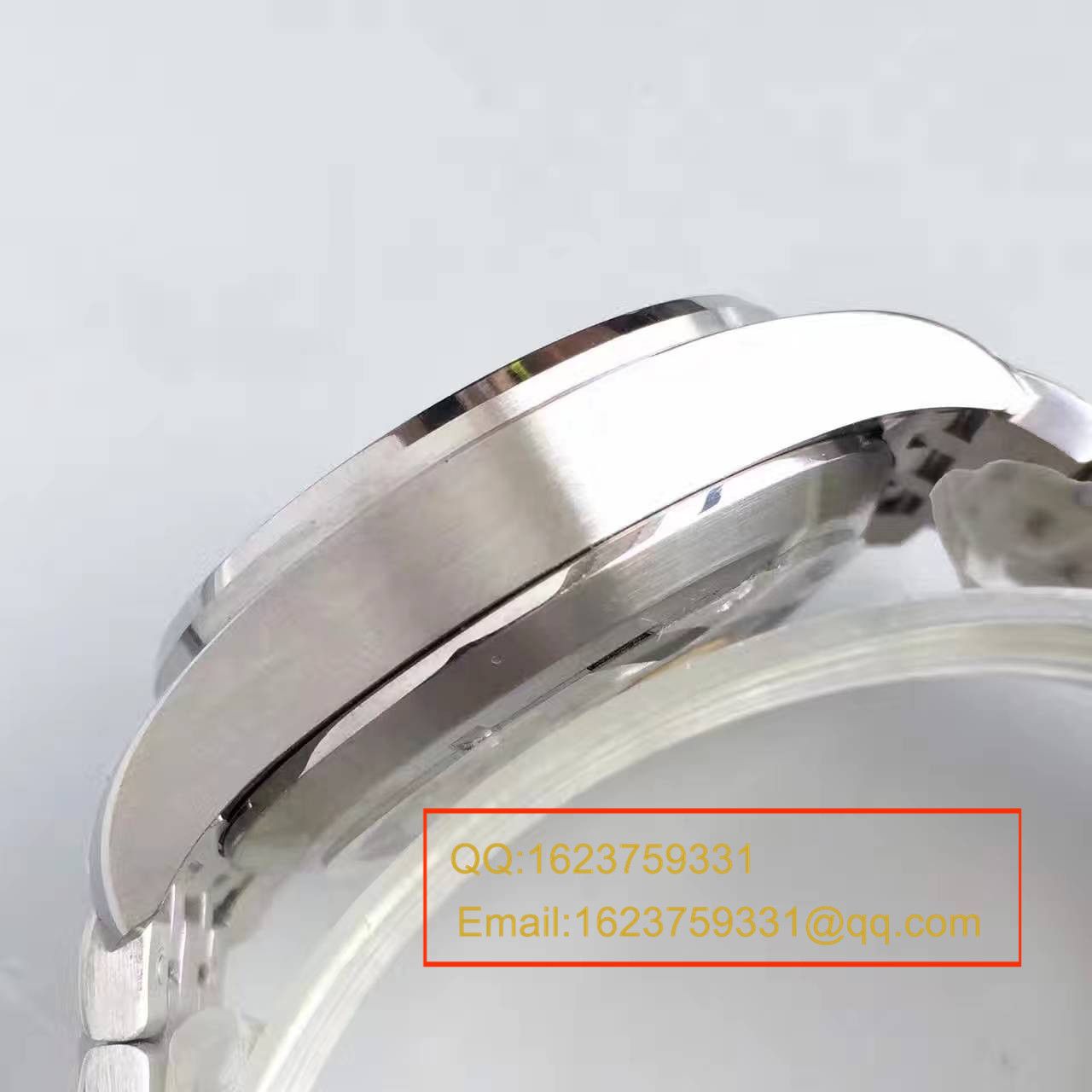   ZF厂出品  万国飞行员系列  IW377719 喷火战机计时机械手表 / WG172