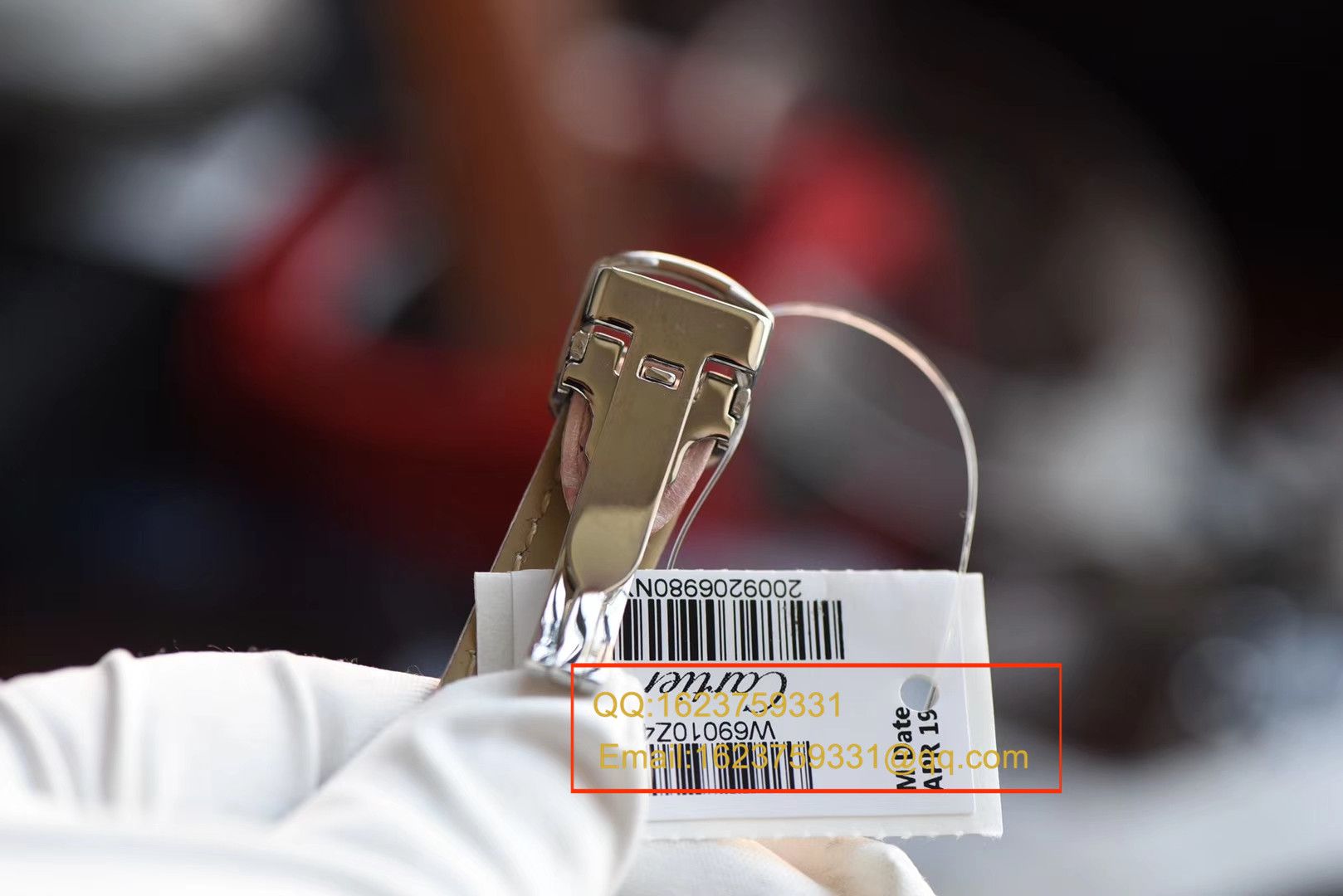   V6  卡地亚蓝气球系列小号蓝气球28毫米石英女士腕表W4BB0008 / K133