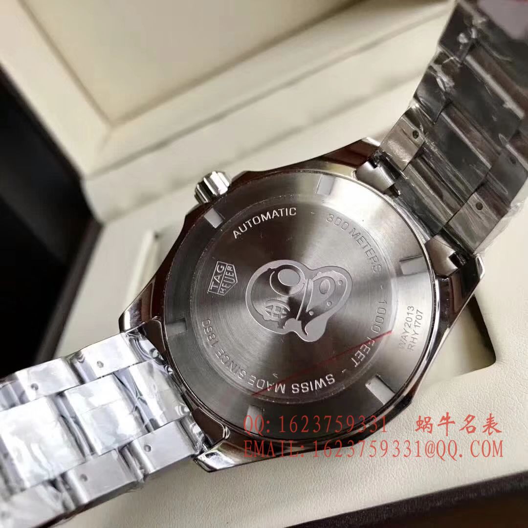   原单正品  泰格豪雅竞潜系列WAY2013.BA0927 、 WAY2010.BA0927《黑面》、WAY2012.BA0927《蓝面》腕表 / TG054