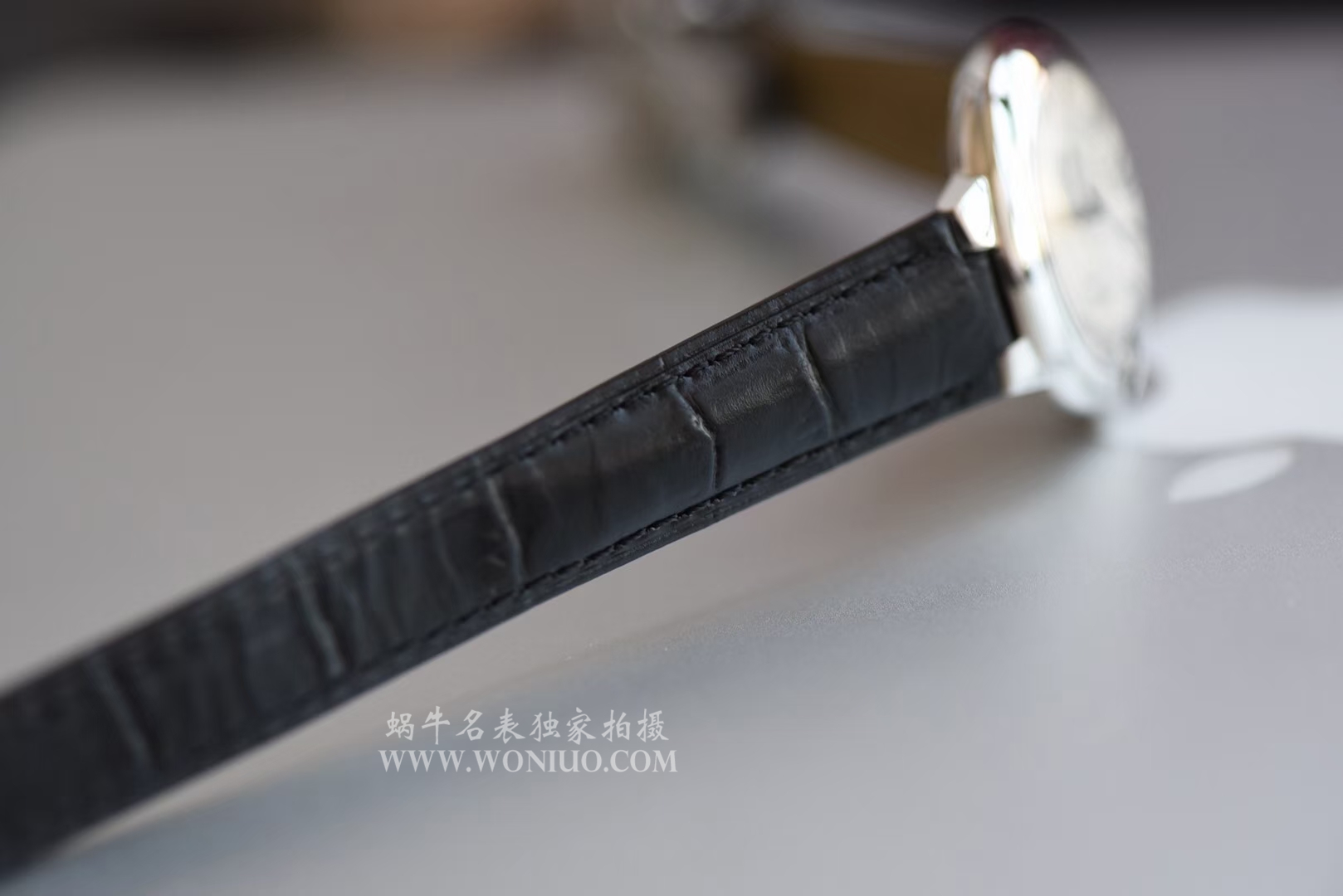   HBBV6  卡地亚蓝气球系列W6920085女士33毫米机械腕表 / KDY109