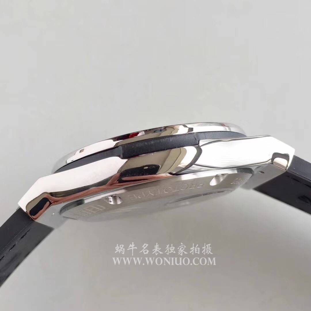   TF  宇舶经典融合系列 505.CS.1270.VR陀飞轮腕表 / YB052