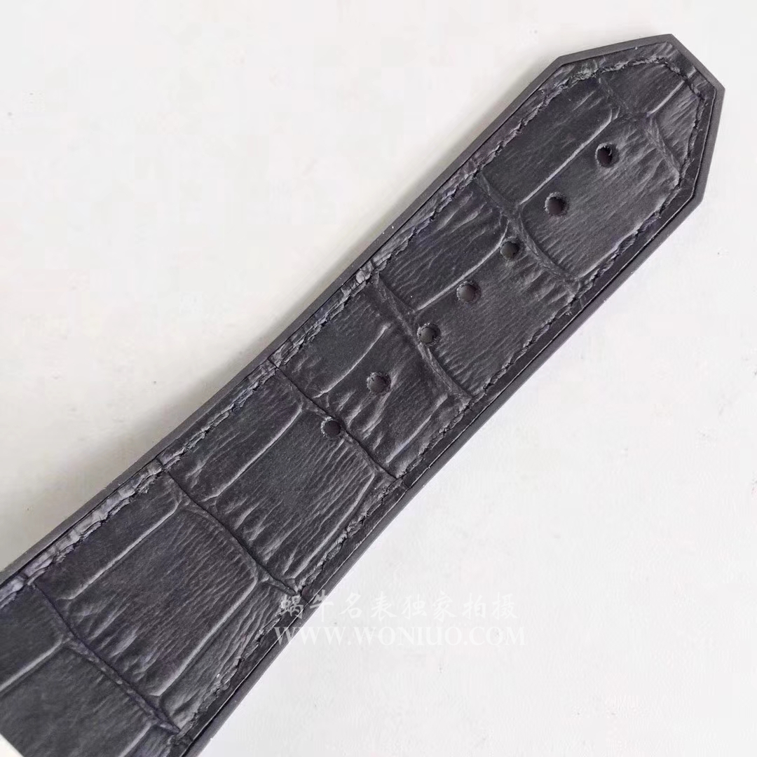   TF  宇舶经典融合系列 505.CS.1270.VR陀飞轮腕表 / YB052