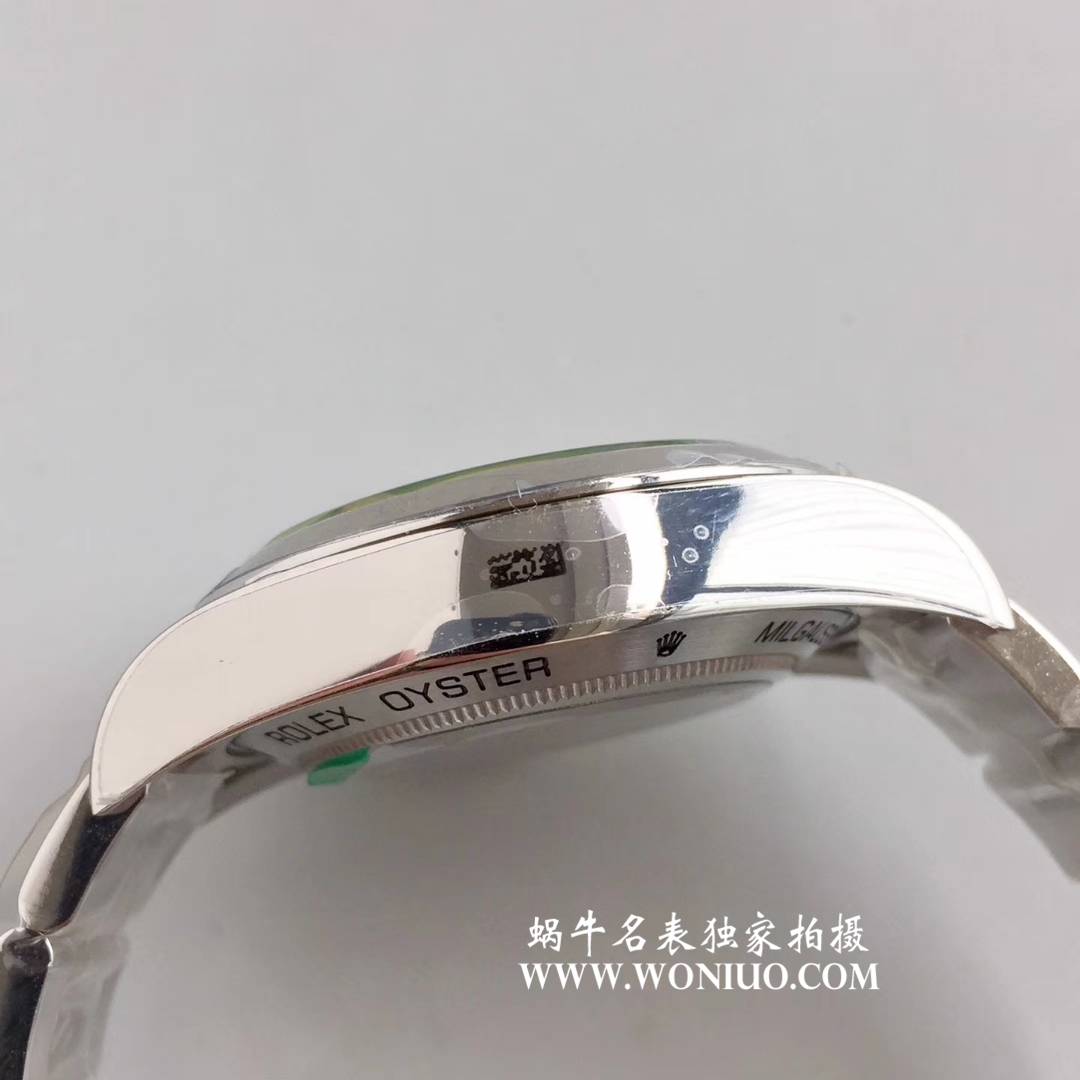   AR  劳力士116400-GV-72400蓝盘腕表《蓝面闪电》116400-GV-72400黑盘腕表《黑面闪电》 / R206