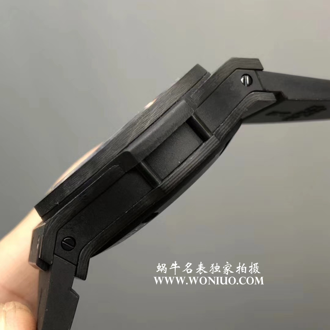   V6厂 宇舶HUBLOT 44MM系列301.QX.1724.RX腕表 / YBBH021