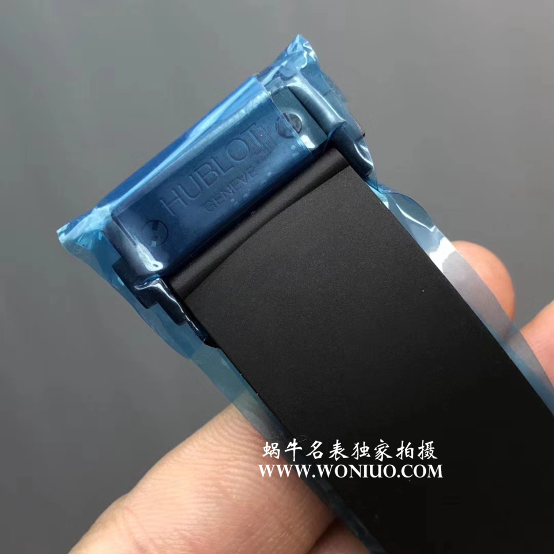   V6厂 宇舶HUBLOT 44MM系列301.QX.1724.RX腕表 / YBBH021