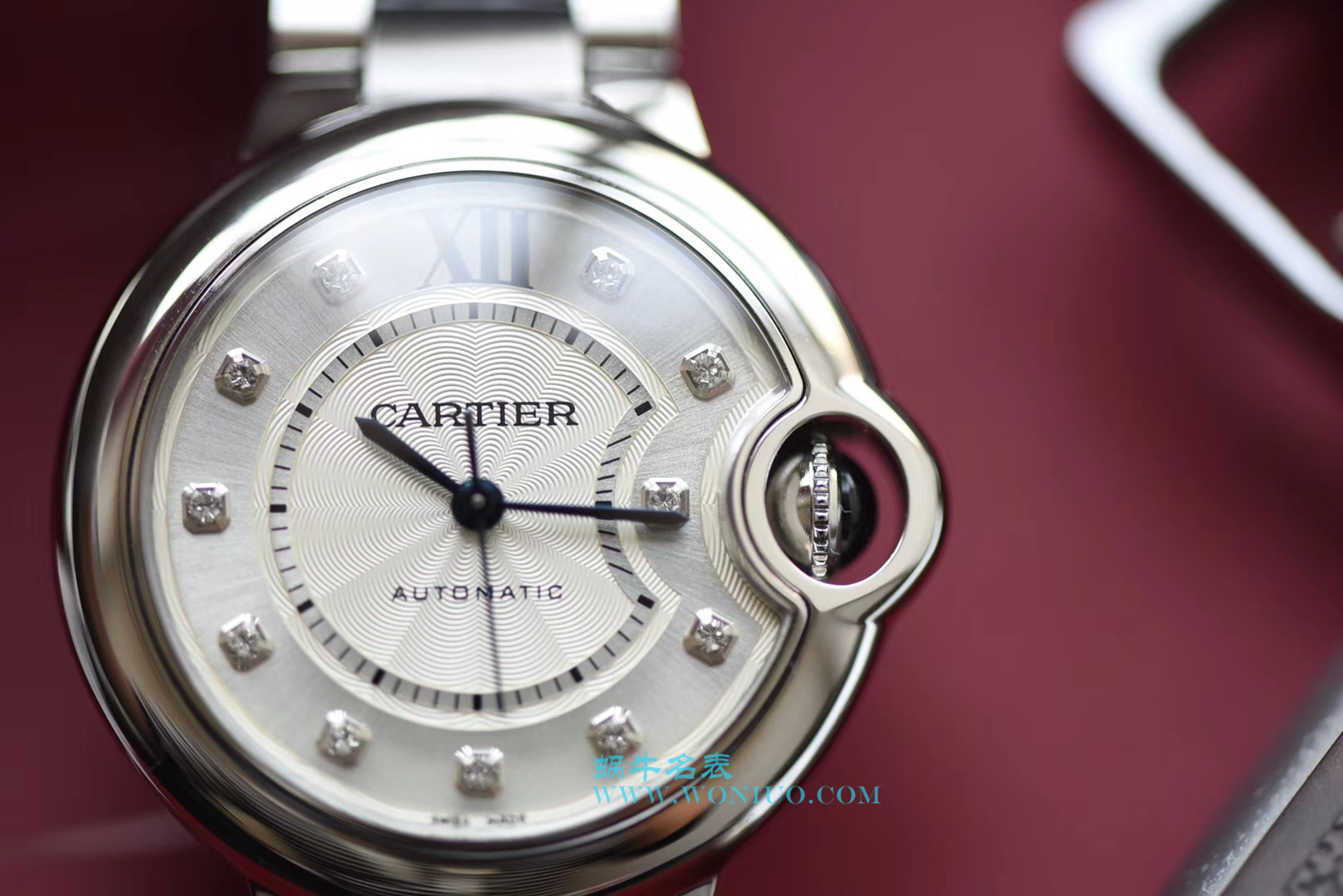   V6  卡地亚蓝气球系列WE902074女装33毫米机械腕表 / K149