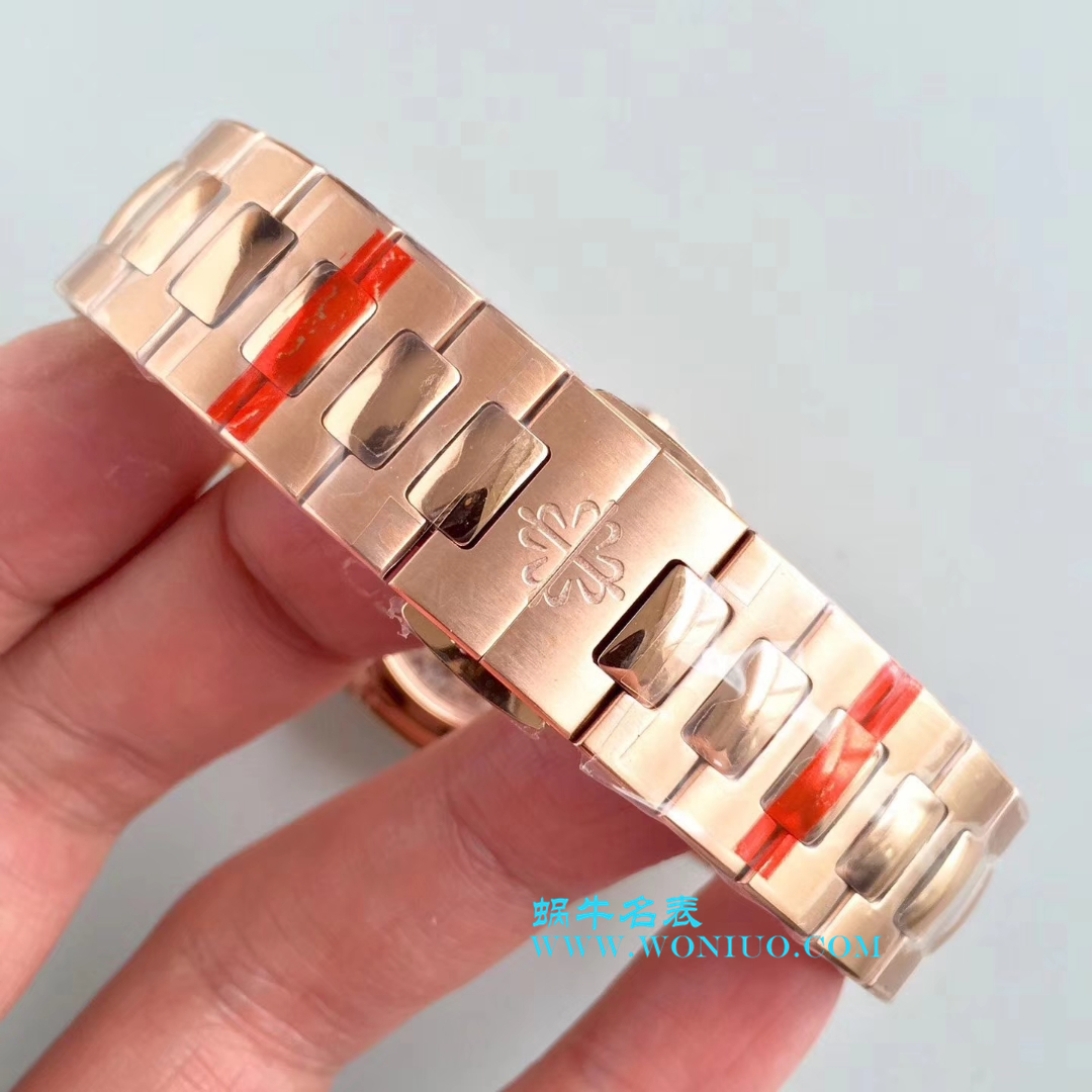   PF  百达翡丽运动系列7118/1200R-010女士腕表(鹦鹉螺) / BD224