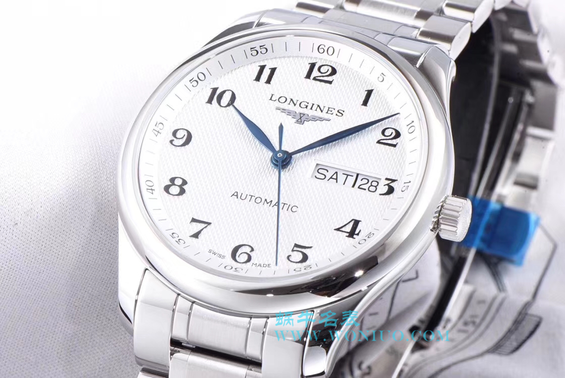   LG  浪琴名匠系列星期日历双历L2.755.4.78.3腕表 / L099