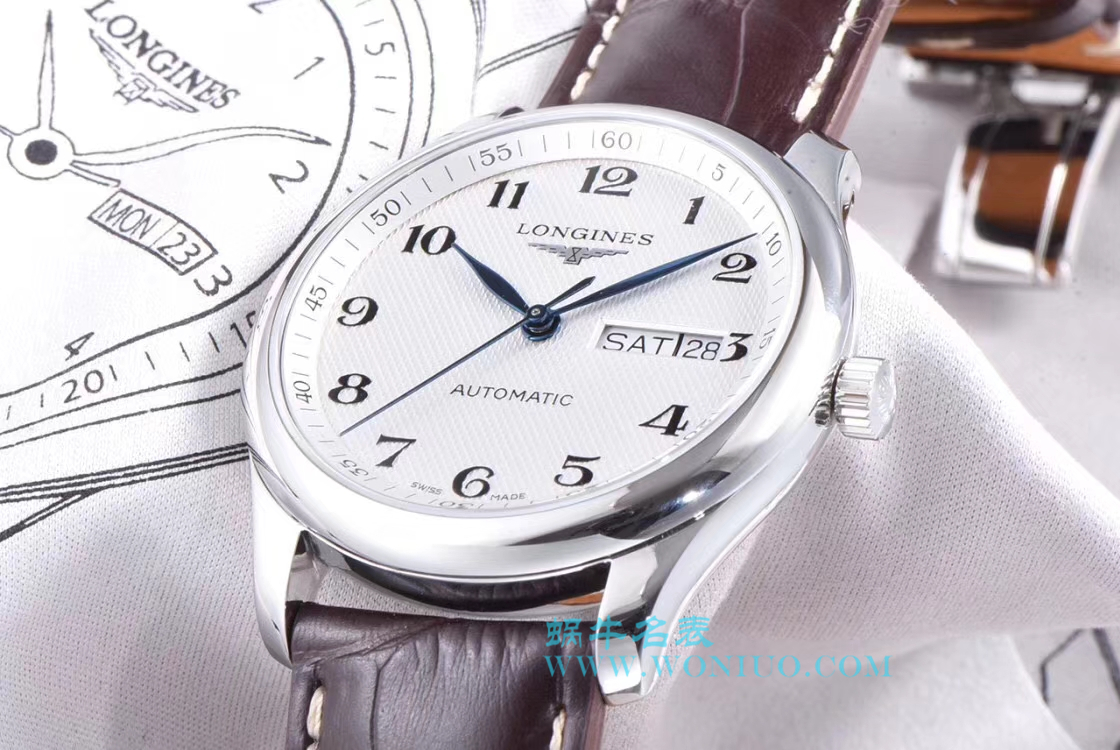   LG  浪琴名匠系列星期日历双历L2.755.4.78.3腕表 / L099