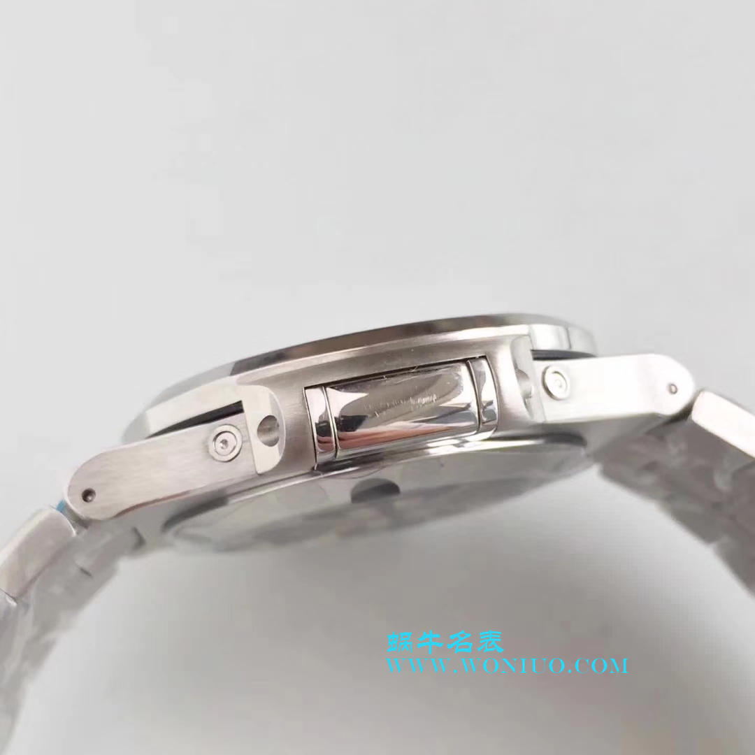   KM高百达翡丽Nautilus系列精钢男表5726A-001 / BD204