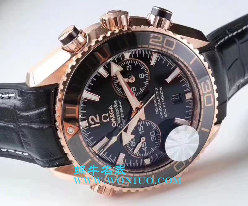   OM  欧米茄海马海洋宇宙600米系列232.63.46.31.01.001腕表 / M202B