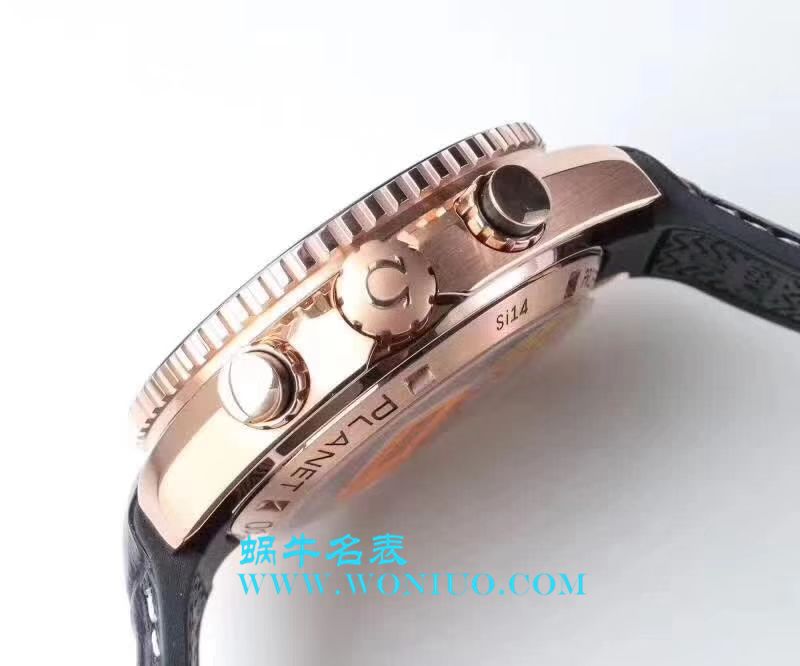   OM  欧米茄海马海洋宇宙600米系列232.63.46.31.01.001腕表 / M202B