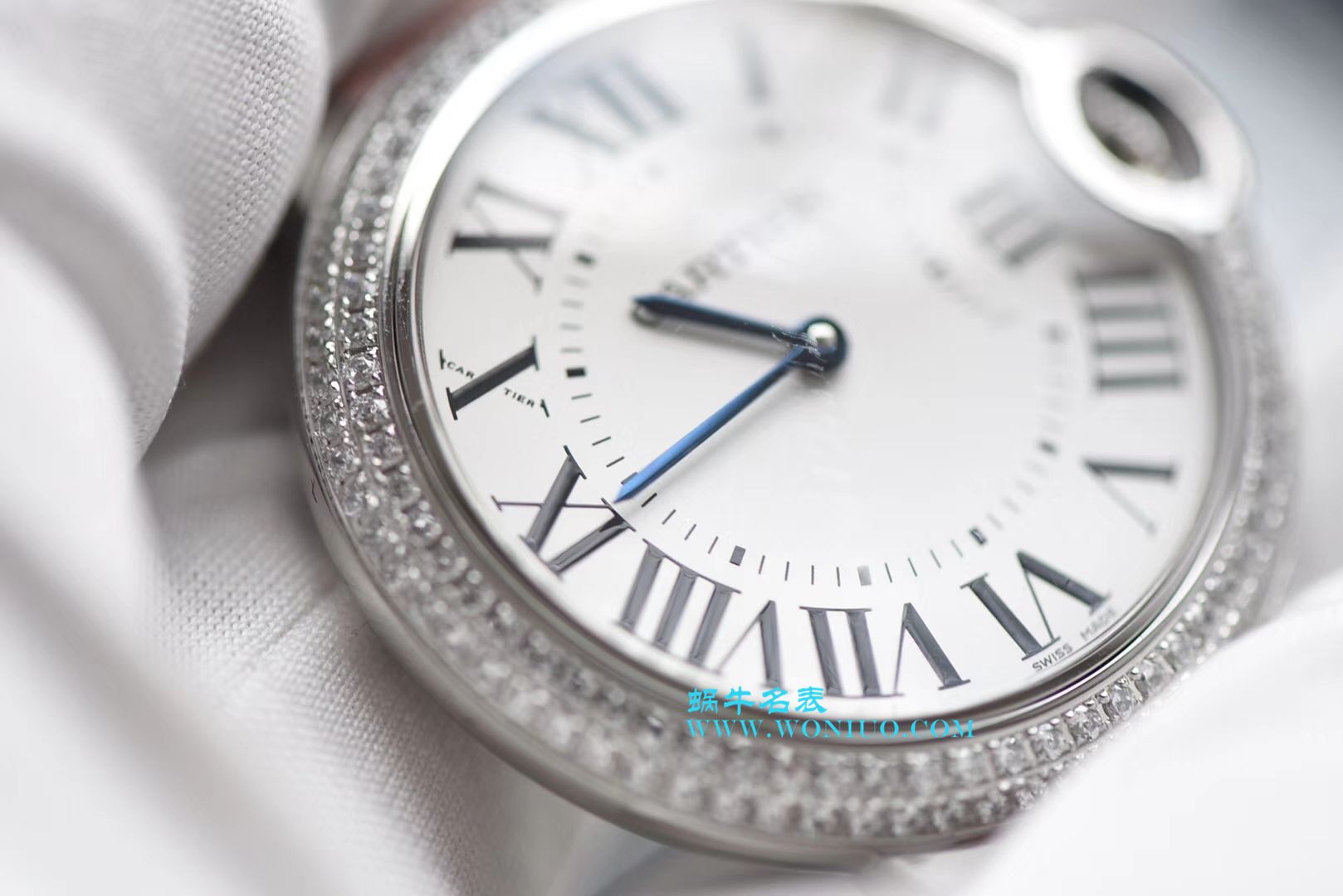   HBBV6  卡地亚蓝气球系列WE900651女装36毫米石英腕表 / K150