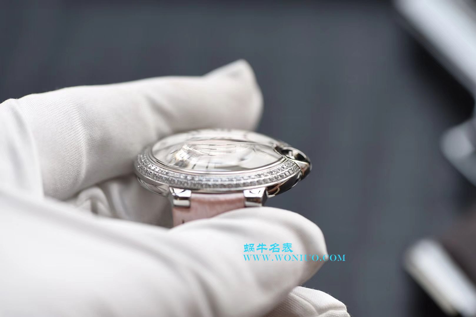   HBBV6  卡地亚蓝气球系列WE900651女装36毫米石英腕表 / K150