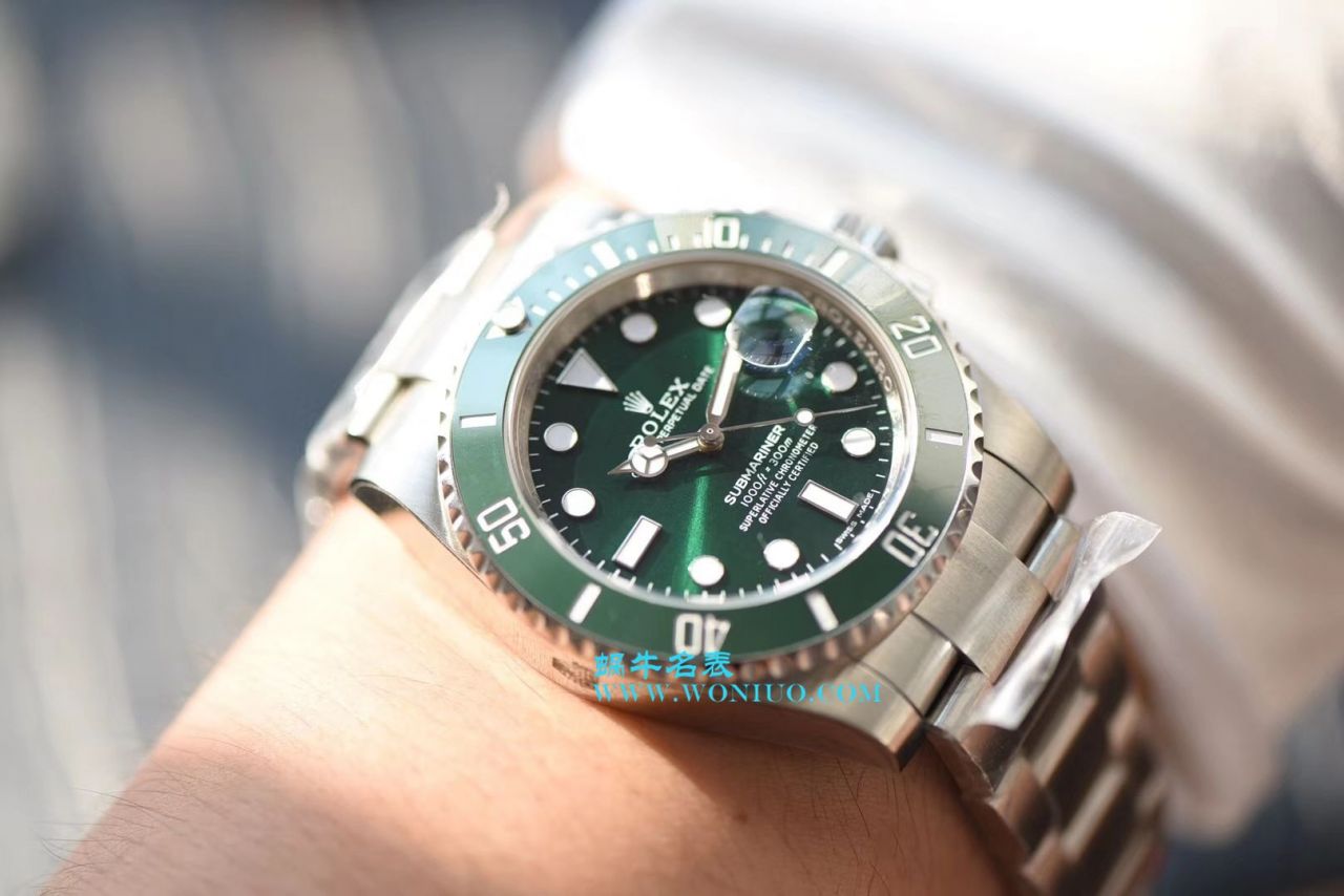   NOOB厂V8版本  劳力士潜航者型系列116610LV-97200 绿水鬼腕表 / R213