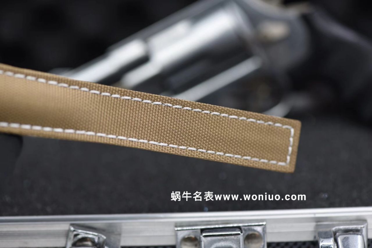 V6厂版本新品～豪雅竟潜43mm 同步专柜最新款  / TG060