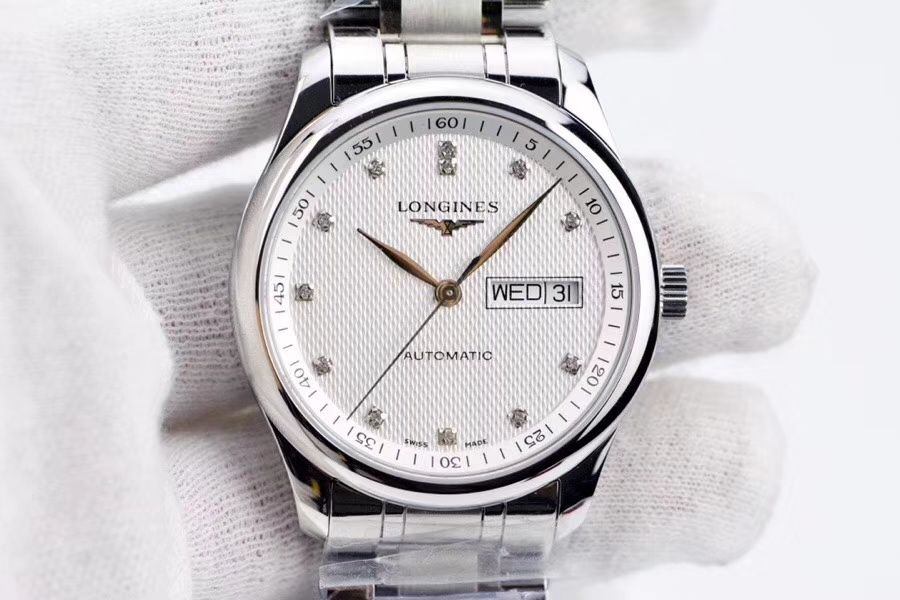   LG  浪琴名匠系列星期日历双历L2.755.4.78.3腕表 / L099