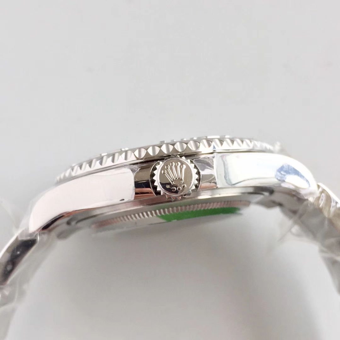   AR  劳力士游艇名仕型系列268622腕表中性37毫米男女 / R205