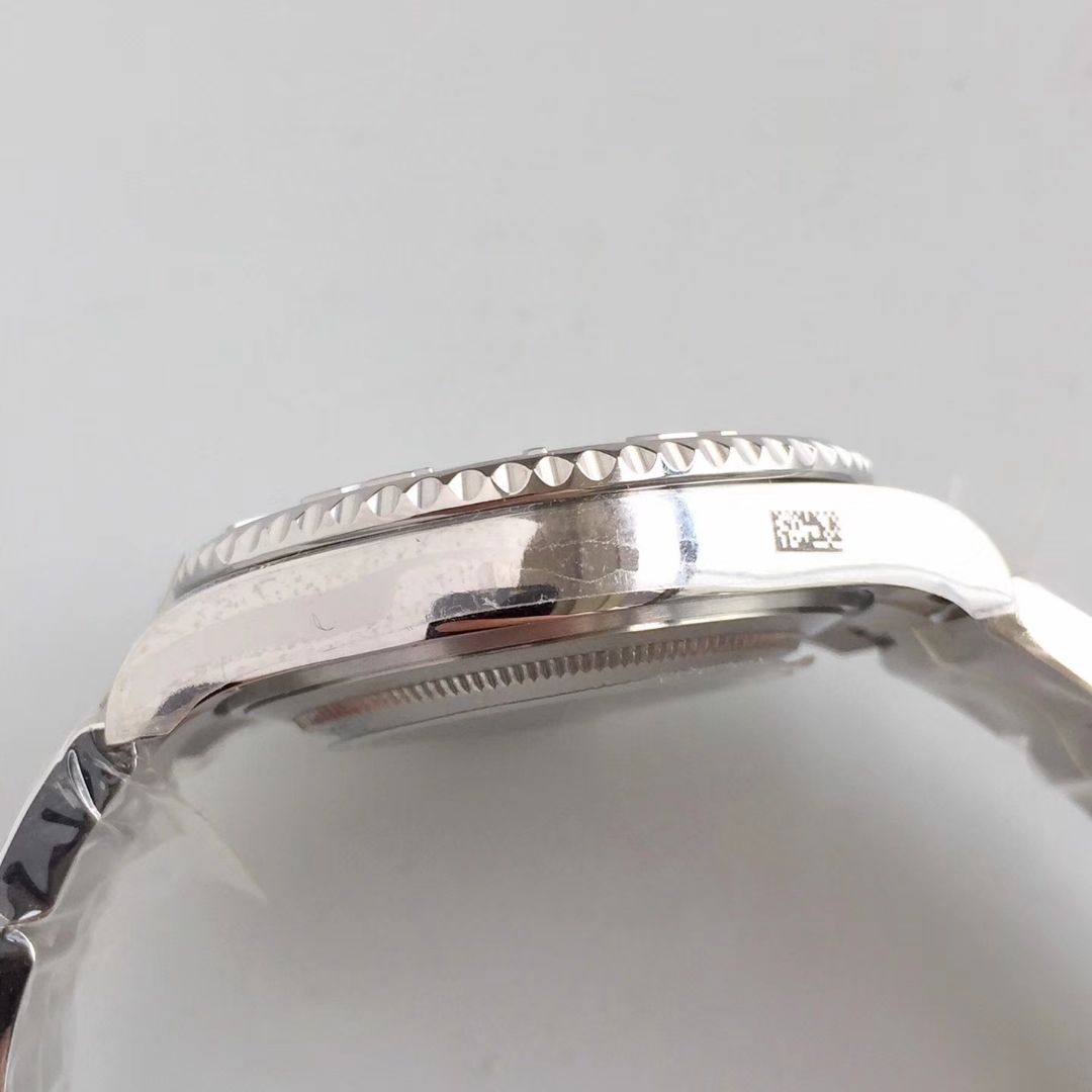   AR  劳力士游艇名仕型系列268622腕表中性37毫米男女 / R205