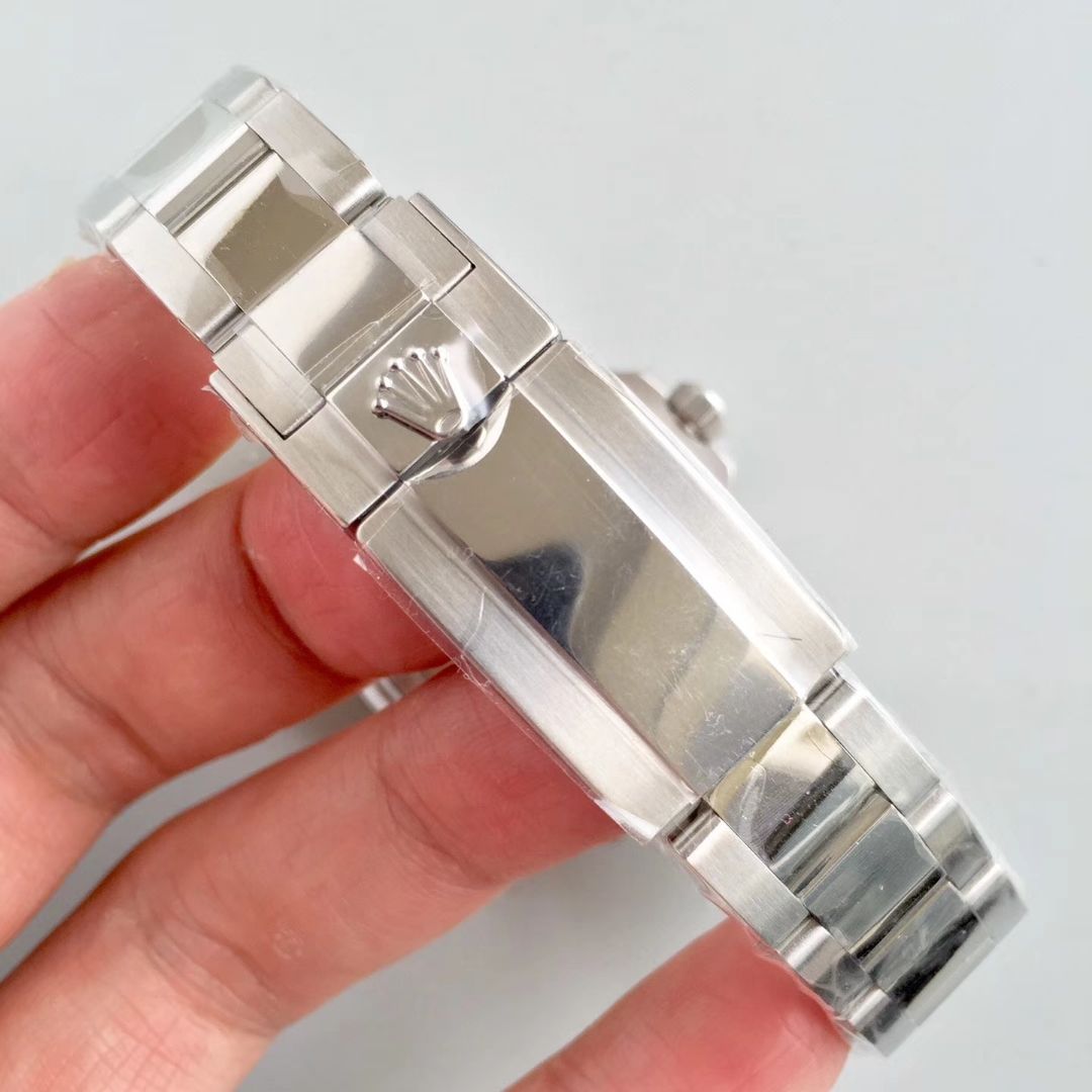   AR  劳力士游艇名仕型系列268622腕表中性37毫米男女 / R205