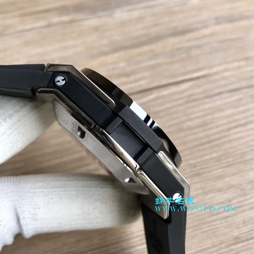   JB  宇舶系列411.OX.1180.RX镂空腕表 / YB054