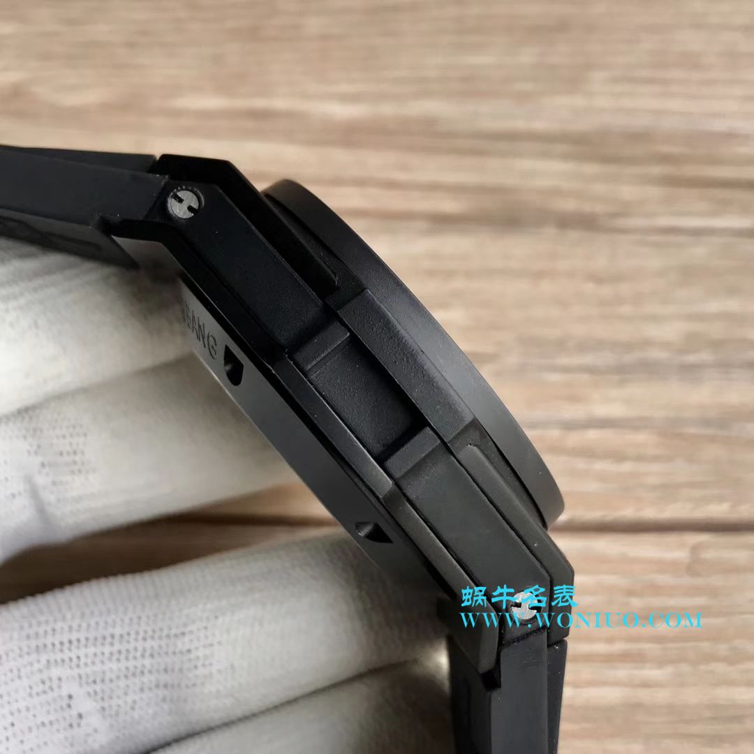   JB  宇舶系列411.OX.1180.RX镂空腕表 / YB054