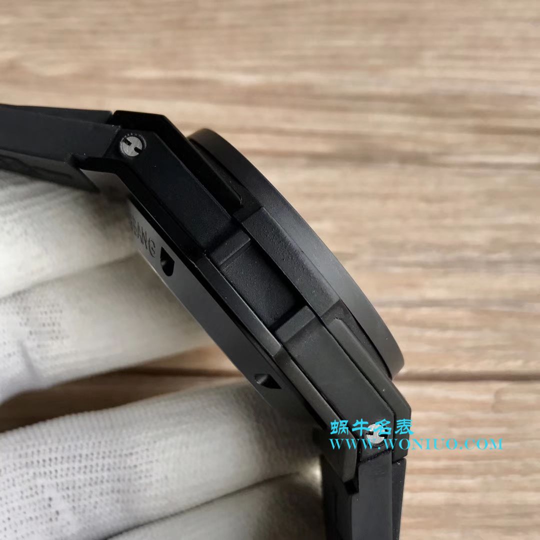   JB  宇舶系列411.OX.1180.RX镂空腕表 / YB054