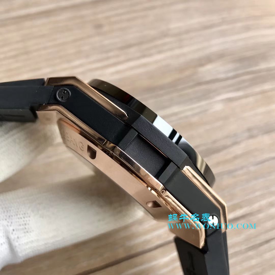   JB  宇舶系列411.OX.1180.RX镂空腕表 / YB054