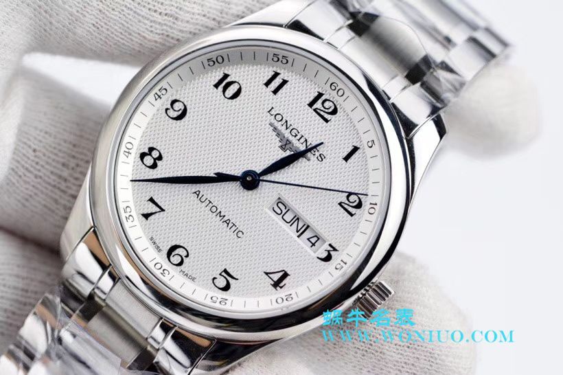   LG  浪琴名匠系列星期日历双历L2.755.4.78.3腕表 / L099