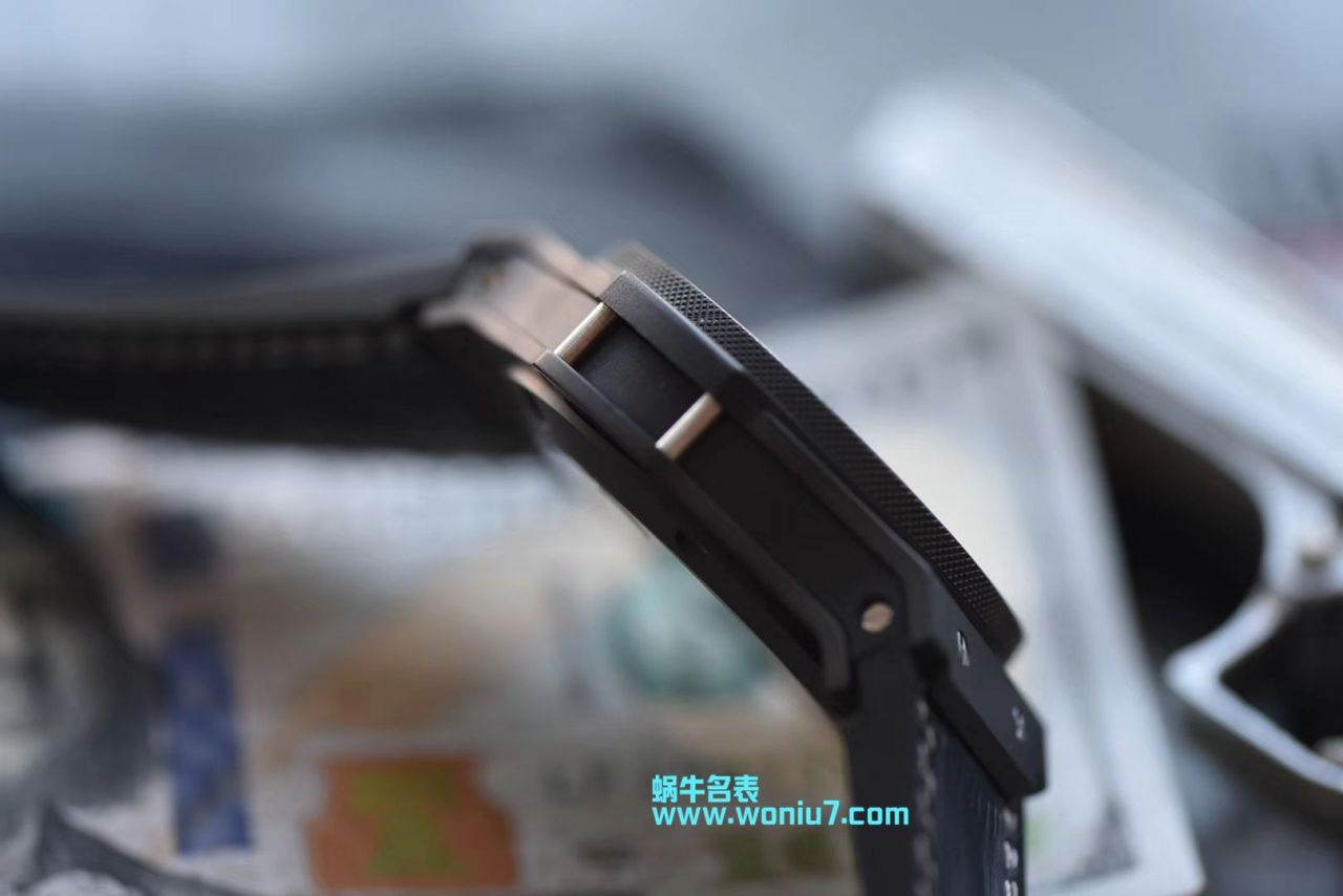   V6  宇舶系列301.CI.7170.LR腕表 / YB058