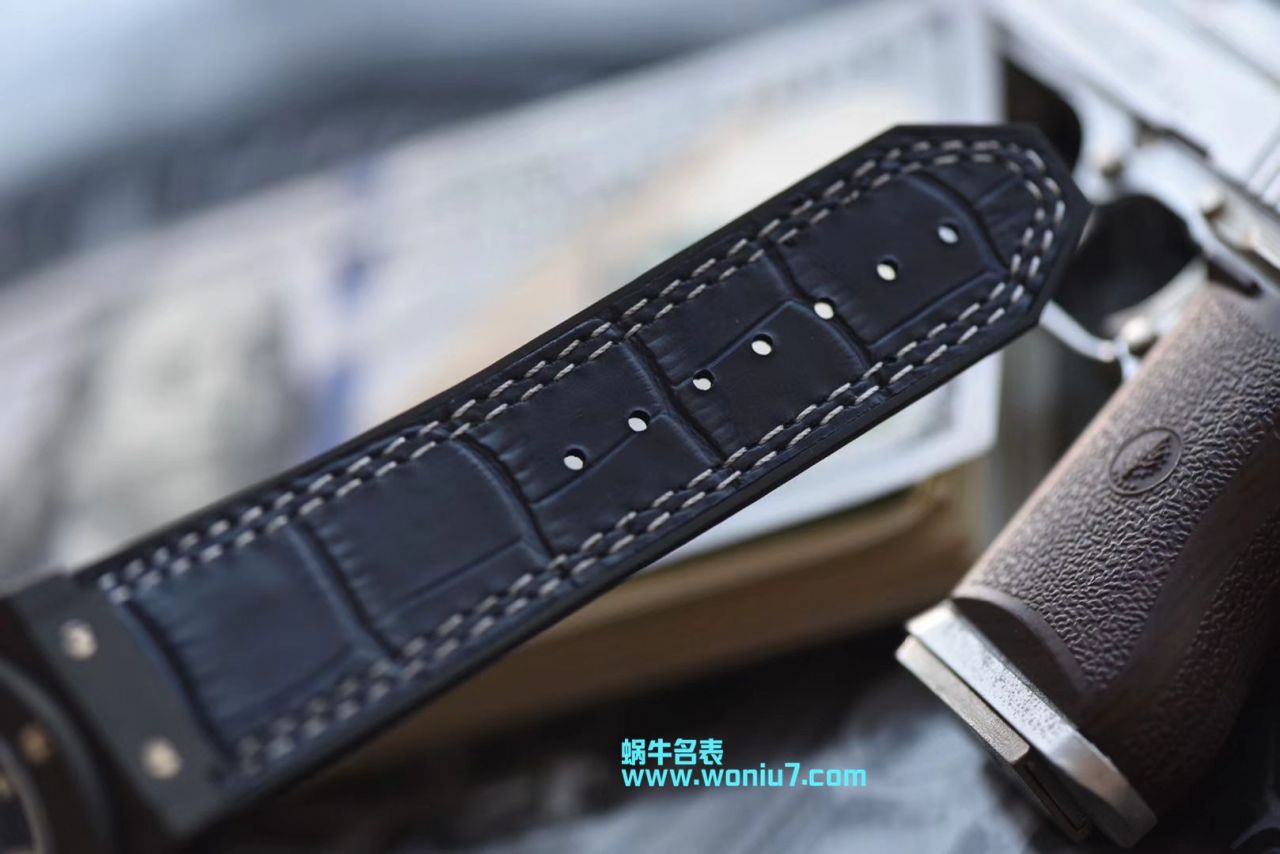   V6  宇舶系列301.CI.7170.LR腕表 / YB058