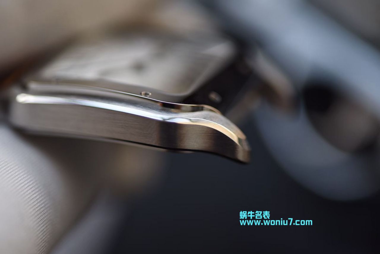   V6厂卡地亚山度士系列WSSA0009男女情侣腕表 / K165