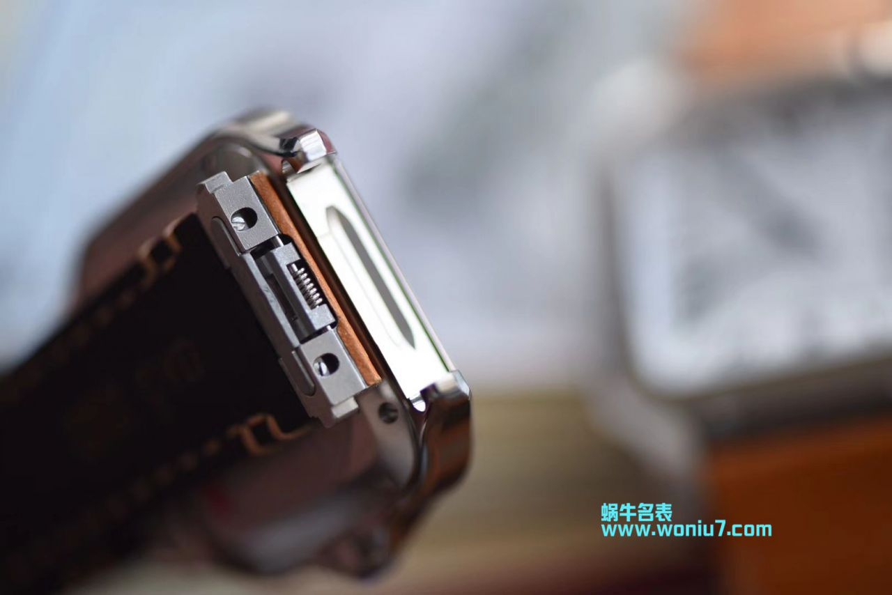   V6厂卡地亚山度士系列WSSA0009男女情侣腕表 / K165