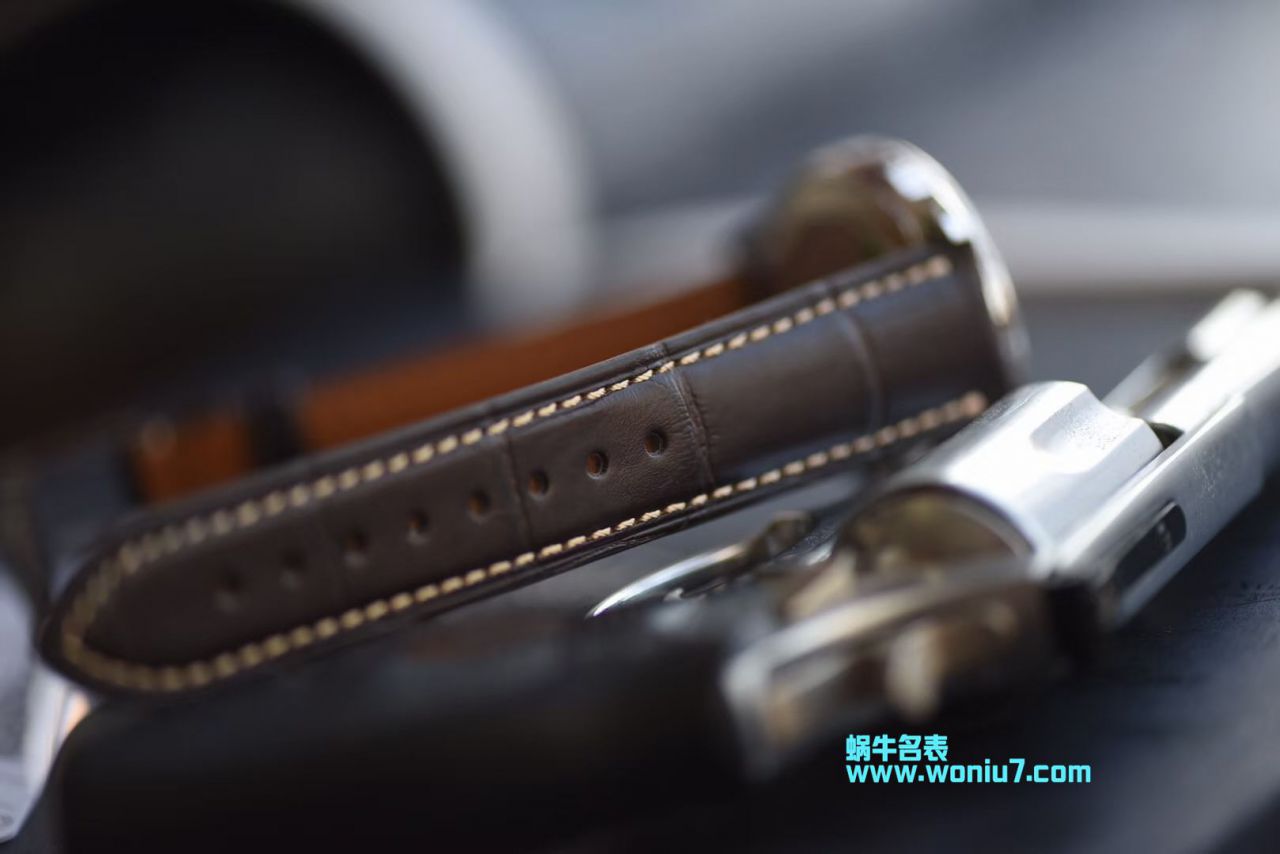   WF  浪琴表军旗系列60周年限量款L4.817.6.76.2腕表 / L103