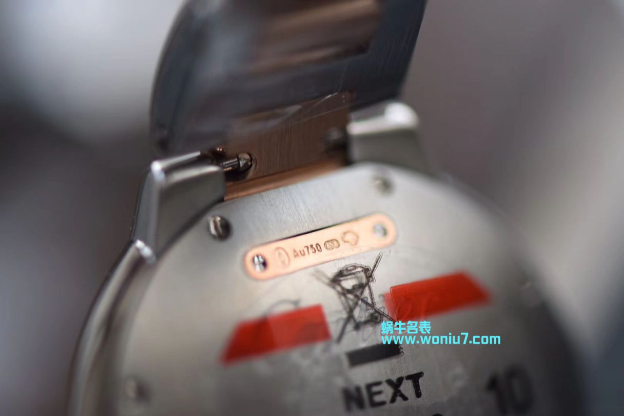   V6  卡地亚蓝气球系列W2BB0023女士33毫米腕表 / K167