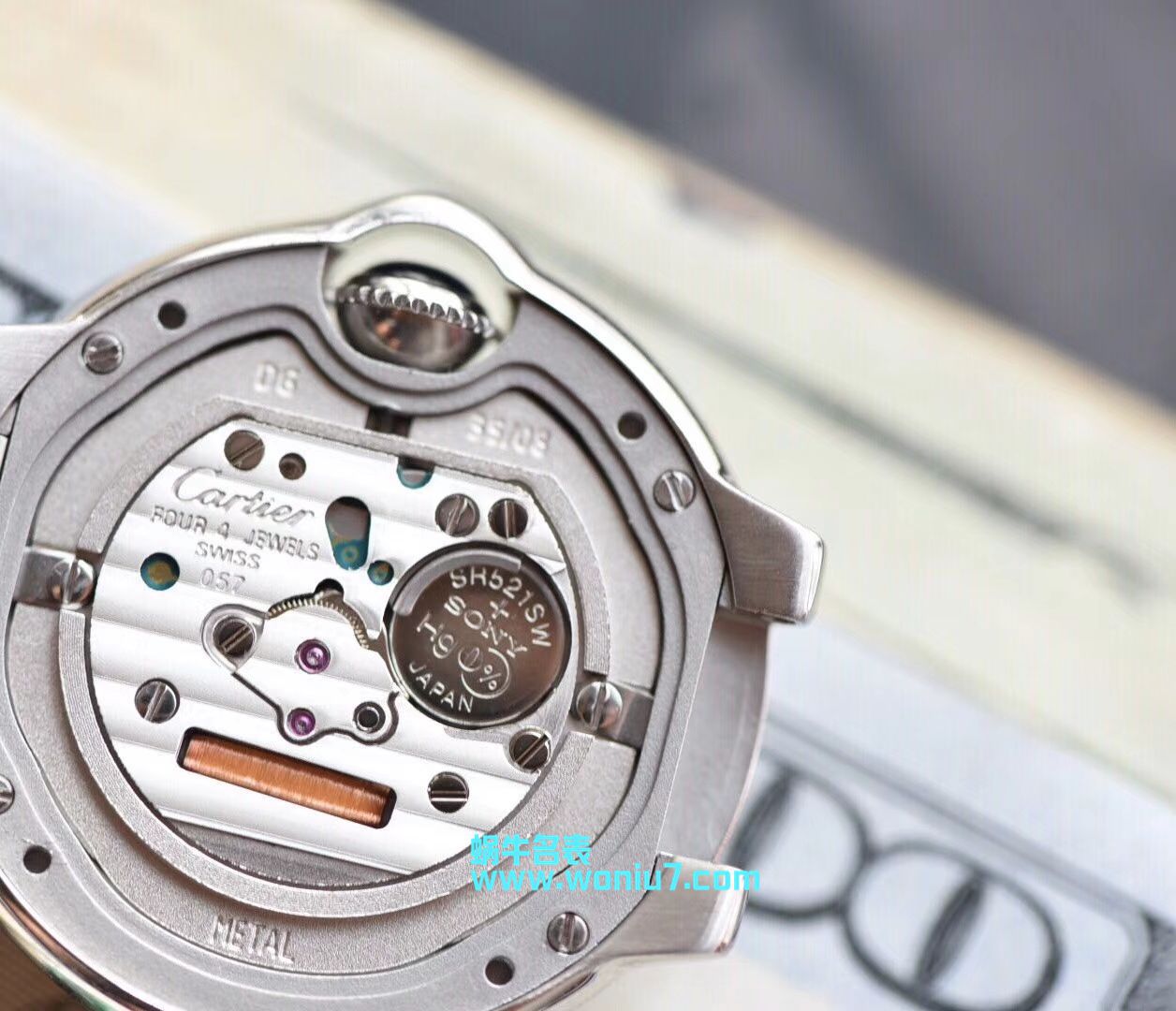   V6  卡地亚蓝气球系列WE902030女士28MM石英腕表 / K168