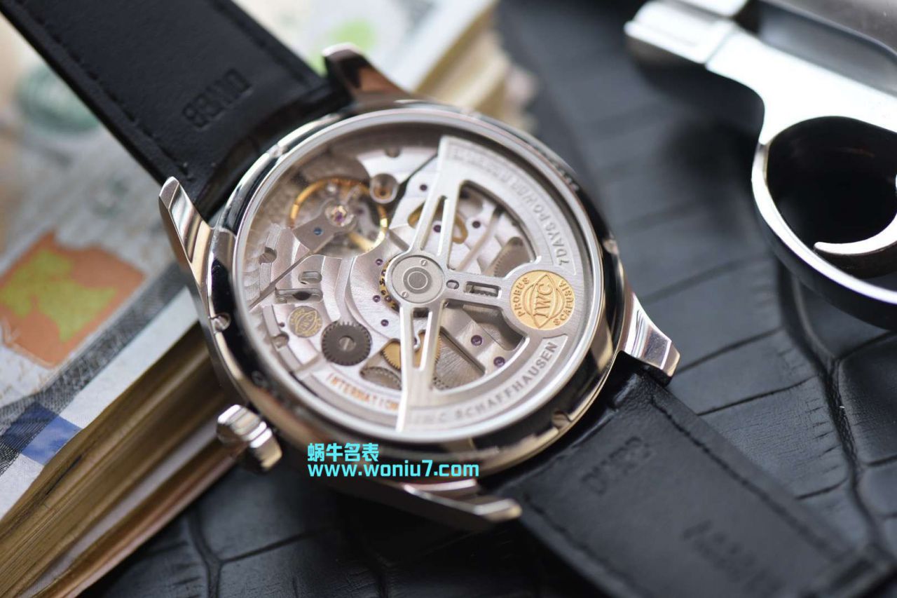   YL克隆  YL最新年历 诱惑绿面万国年历IW503510腕表 / WG173