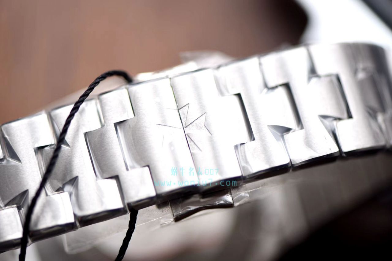   TWA  江诗丹顿纵横四海系列47450/B01A-9227、47450/B01A-9226腕表 / JS192