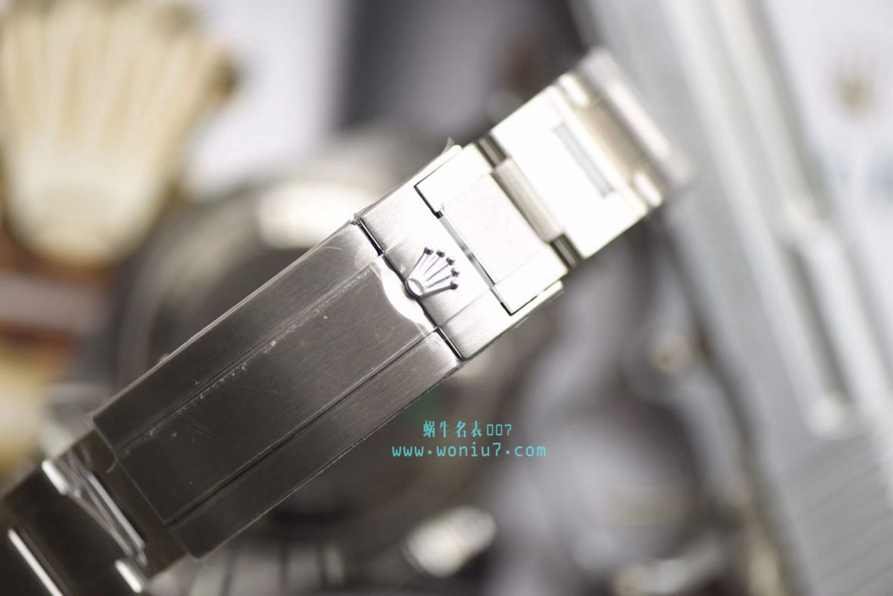   AR  劳力士海使型系列116660-98210 蓝盘腕表(904钢渐变蓝鬼王) / R208