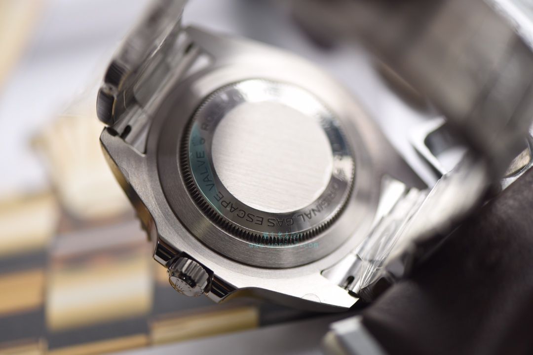   独家视频评测AR  劳力士ROLEX海使型系列Rolex Sea-Dweller 50周年126600 单红43毫米腕表 / RBG194