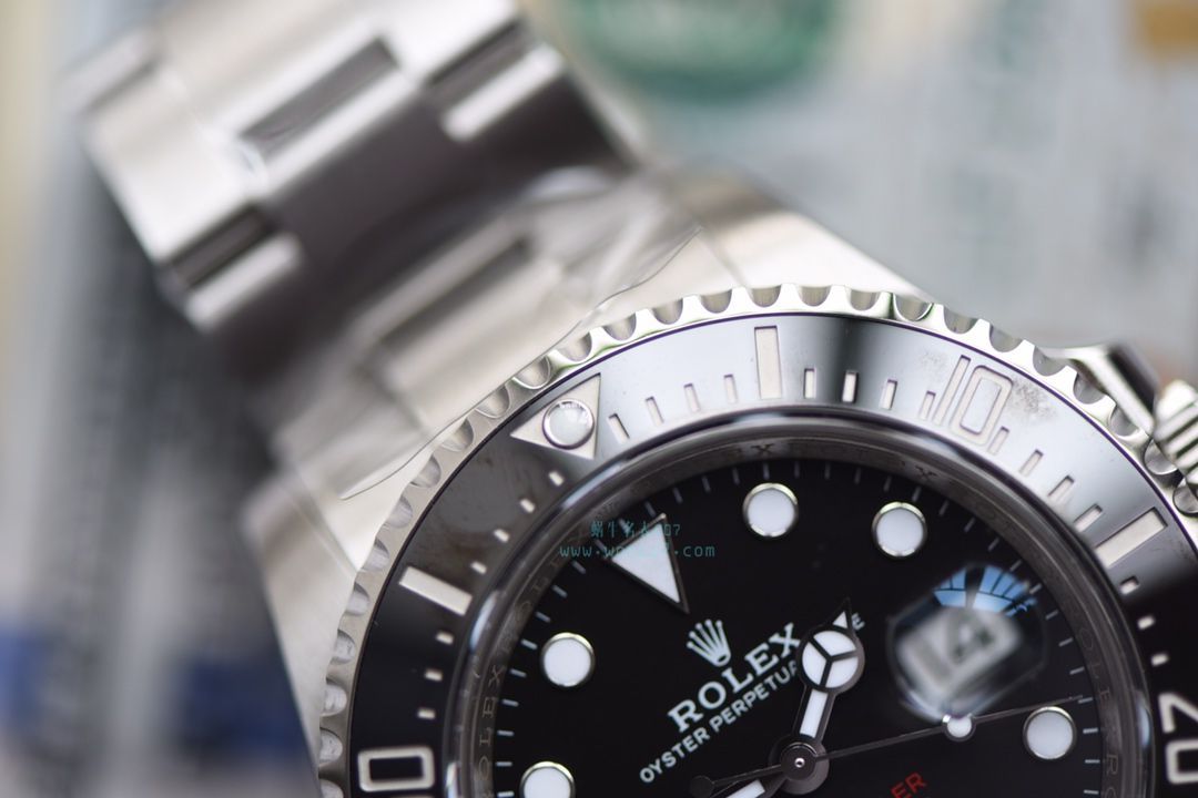   独家视频评测AR  劳力士ROLEX海使型系列Rolex Sea-Dweller 50周年126600 单红43毫米腕表 / RBG194