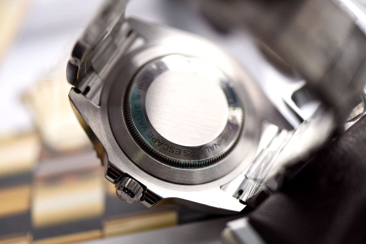   独家视频评测AR  劳力士ROLEX海使型系列Rolex Sea-Dweller 50周年126600 单红43毫米腕表 / RBG194