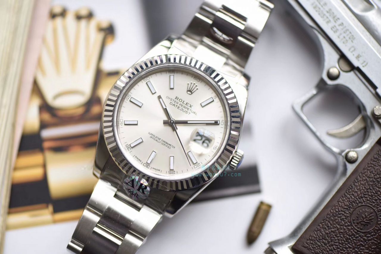   AR  劳力士日志型DATEJUST系列116334银盘腕表 / R267