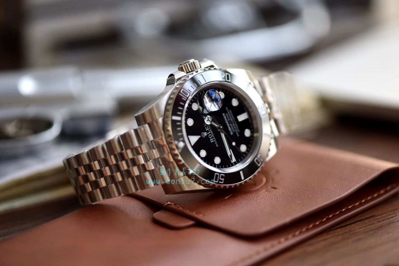   V9厂出品，搭配五珠链  劳力士潜航者型116610LN-97200 黑盘腕表(黑水鬼)、116610LV-97200 绿盘腕表(绿水鬼) / R268